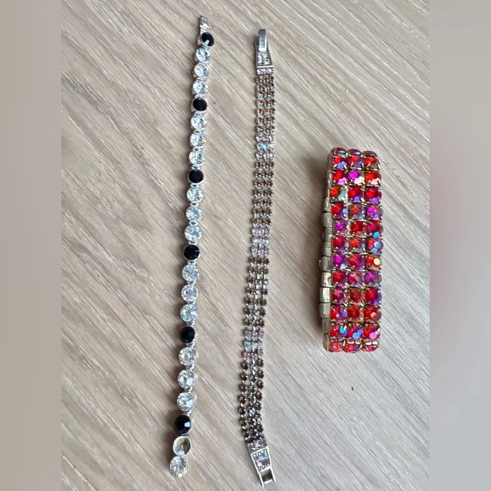Elegant Multicolor Crystal Jewelry Set of 3 bracelets.